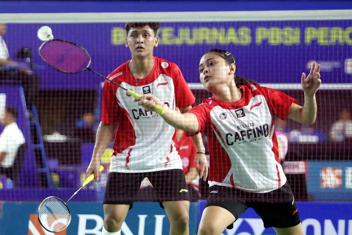 Anselmus Breagit Fredy Prasetya/Bernadine Anindya Wardana (Djarum Badminton) Anselmus Breagit Fredy Prasetya/Bernadine Anindya Wardana (Djarum Badminton)