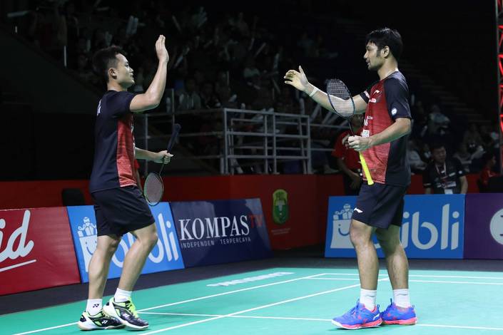 Selebrasi kemenangan Akbar Bintang Cahyono/Berry Angriawan(PB Djarum Kudus). Selebrasi kemenangan Akbar Bintang Cahyono/Berry Angriawan(PB Djarum Kudus).