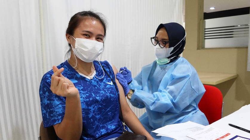 Melati Daeva Oktavianti (Indonesia) saat menerima vaksin kedua beberapa bulan lalu. (Foto: PP PBSI) Melati Daeva Oktavianti (Indonesia) saat menerima vaksin kedua beberapa bulan lalu. (Foto: PP PBSI)