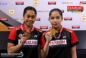Khusnul Khatimah/Putri Giani Nabila Salwa (PB Djarum Kudus) keluar sebagai juara ganda remaja putri.