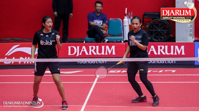 Selebrasi Amalia Cahaya Pratiwi/Febriana Dwipuji Kusuma (Pelatnas). Selebrasi Amalia Cahaya Pratiwi/Febriana Dwipuji Kusuma (Pelatnas).