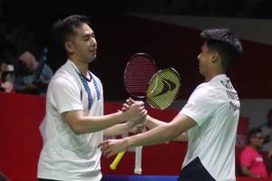 Moh Reza Pahlevi Isfahani & Sabar Karyaman Gutama (Djarum Badminton)