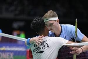 Anthony Sinisuka Ginting & Viktor Axelsen (Humas PP PBSI)