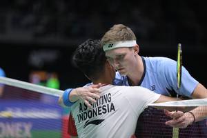 Anthony Sinisuka Ginting & Viktor Axelsen (Humas PP PBSI)