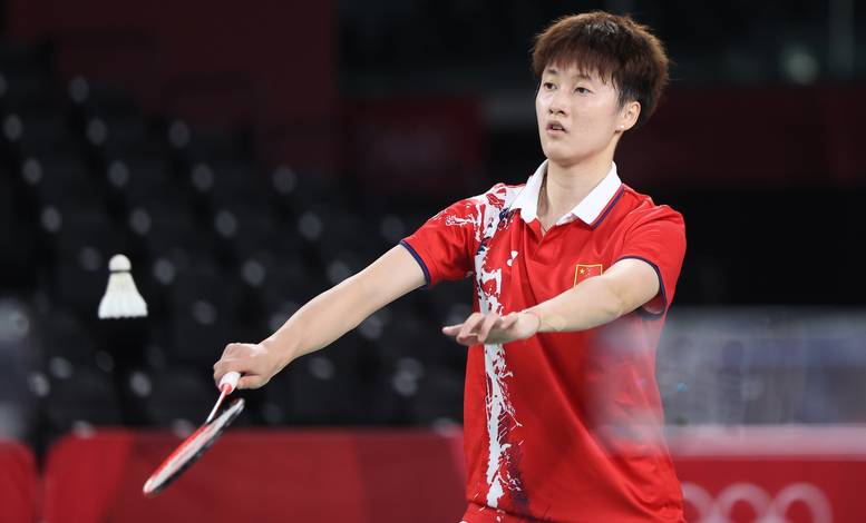 Tunggal putri Tiongkok, Chen Yu Fei melepaskan sevis. (Foto: BADMINTONPHOTO - Yves Lacroix) Tunggal putri Tiongkok, Chen Yu Fei melepaskan sevis. (Foto: BADMINTONPHOTO - Yves Lacroix)