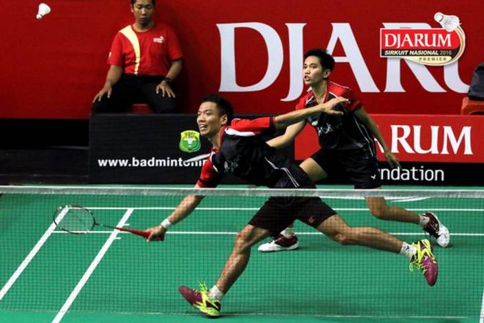 Lukhi Apri Nugroho/Ririn Amelia Lukhi Apri Nugroho/Ririn Amelia