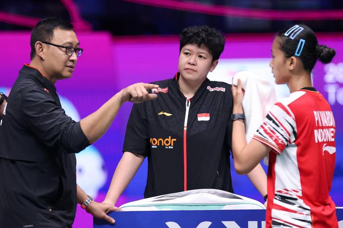 Imam Tohari, Shendy Puspa Irawati, & Putri Kusuma Wardani (Humas PP PBSI)