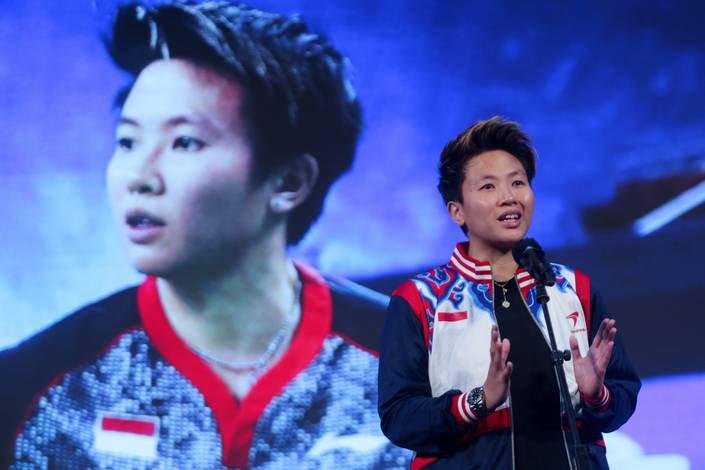 Liliyana Natsir (Djarum Badminton) Liliyana Natsir (Djarum Badminton)
