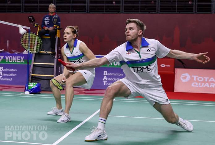 Marcus Ellis/Lauren Smith (Inggris) mengembalikan shuttlecock. (Copyright: Badmintonphoto | Courtesy of BWF) Marcus Ellis/Lauren Smith (Inggris) mengembalikan shuttlecock. (Copyright: Badmintonphoto | Courtesy of BWF)