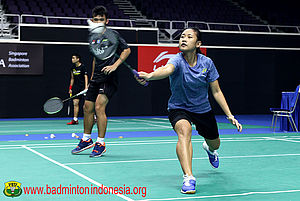 Rinov Rivaldy/Pitha Haningtyas Mentari saat Warming Up di Singapore Indoor Stadium (Foto: PBSI)