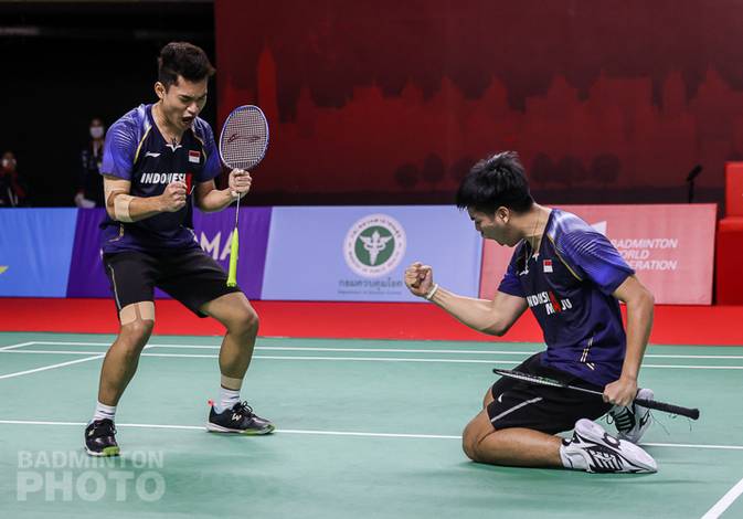Selebrasi kemenangan Daniel Marthin/Leo Rolly Carnando (Indonesia). (Copyright: Badmintonphoto | Courtesy of BWF) Selebrasi kemenangan Daniel Marthin/Leo Rolly Carnando (Indonesia). (Copyright: Badmintonphoto | Courtesy of BWF)
