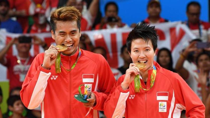 Tontowi Ahmad/Liliyana Natsir (Indonesia) saat merebut medali emas Olimpiade Rio de Janeiro 2016 lalu. Tontowi Ahmad/Liliyana Natsir (Indonesia) saat merebut medali emas Olimpiade Rio de Janeiro 2016 lalu.