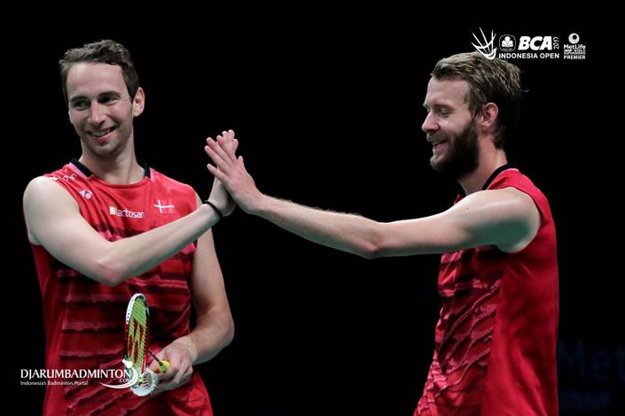 Eks ganda putra Denmark, Mathias Boe (kiri) menjadi pelatih tim nasional bulutangkis India.