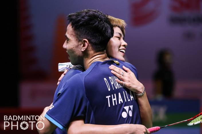Dechapol Puavaranukroh & Sapsiree Taerattanachai (Badminton Photo/Erika Sawauchi) Dechapol Puavaranukroh & Sapsiree Taerattanachai (Badminton Photo/Erika Sawauchi)