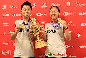 Leo Rolly Carnando/Indah Cahya Sari Jamil (Indonesia) saat menjuarai World Junior Championships 2018.