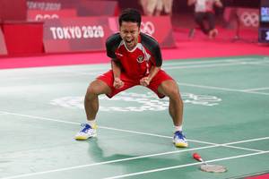 Selebrasi kemenangan tunggal putra Indonesia, Anthony Sinisuka Ginting. (Foto: BADMINTONPHOTO - Yves Lacroix)
