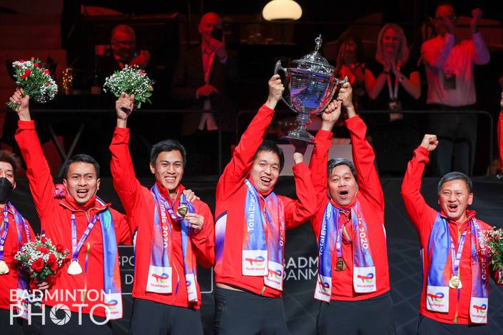 Tim bulu tangkis Indonesia meraih gelar juara Piala Thomas 2020 (Badminton Photo/Yohan Nonotte) Tim bulu tangkis Indonesia meraih gelar juara Piala Thomas 2020 (Badminton Photo/Yohan Nonotte)
