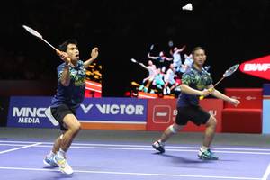 Sabar Karyaman Gutama/Moh Reza Pahlevi Isfahani (Djarum Badminton/Edward Luhukay)