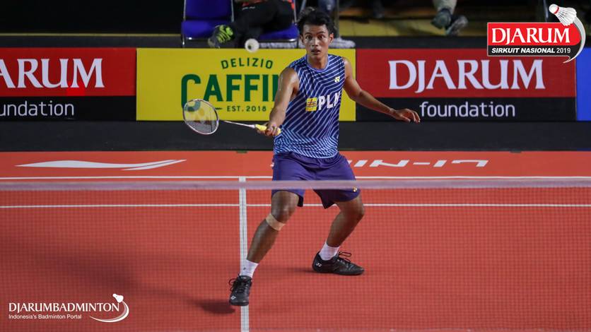 Enzi Shafira (PB SGS PLN) menyambut pengembalian. Enzi Shafira (PB SGS PLN) menyambut pengembalian.