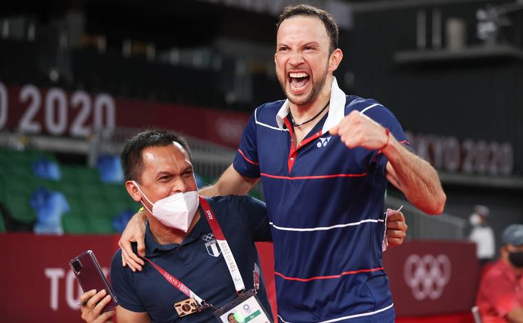 Selebrasi kemenangan Kevin Cordon (Guatemala) dengan sang pelatih. (Foto: BADMINTONPHOTO - Yves Lacroix) Selebrasi kemenangan Kevin Cordon (Guatemala) dengan sang pelatih. (Foto: BADMINTONPHOTO - Yves Lacroix)