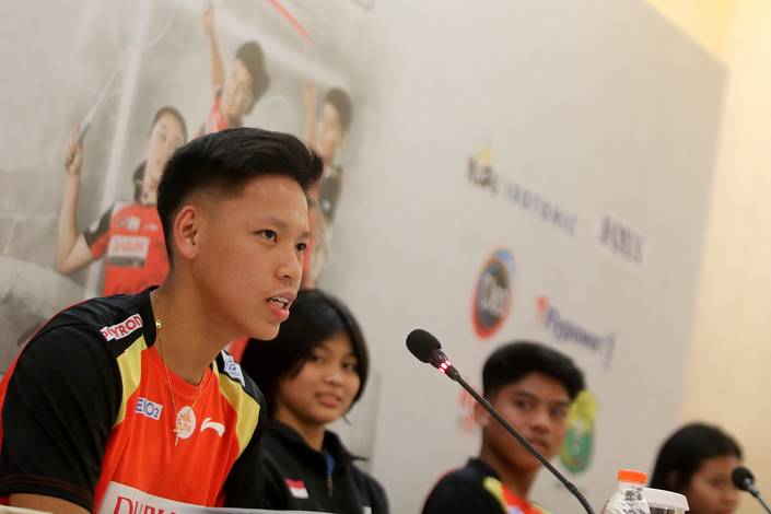Lindan Mikael Mahardika (Djarum Badminton) Lindan Mikael Mahardika (Djarum Badminton)