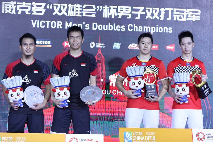 Hendra Setiawan/Mohammad Ahsan (kiri) keluar sebagai runner up China Open 2019 BWF World Tour Super 1000. Hendra Setiawan/Mohammad Ahsan (kiri) keluar sebagai runner up China Open 2019 BWF World Tour Super 1000.