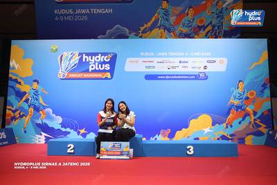Podium Ganda Dewasa Putri HYDROPLUS...