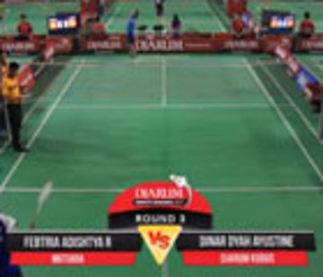 Febtria Adishtya R (Mutiara Cardinal Bandung) VS Dinar Dyah A (Djarum Kudus)