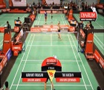 Adriyanti Firdasari (JAYARAYA JAKARTA) VS Tike Arieda (JAYA RAYA SURYANAGA)